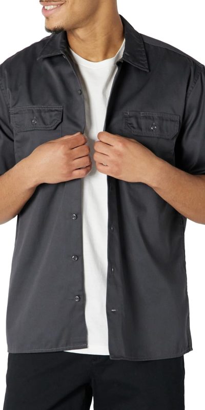 Amazon Essentials Button Up Shirt for Men, Short-Sleeve, Stain and Wrinkle-Resistant